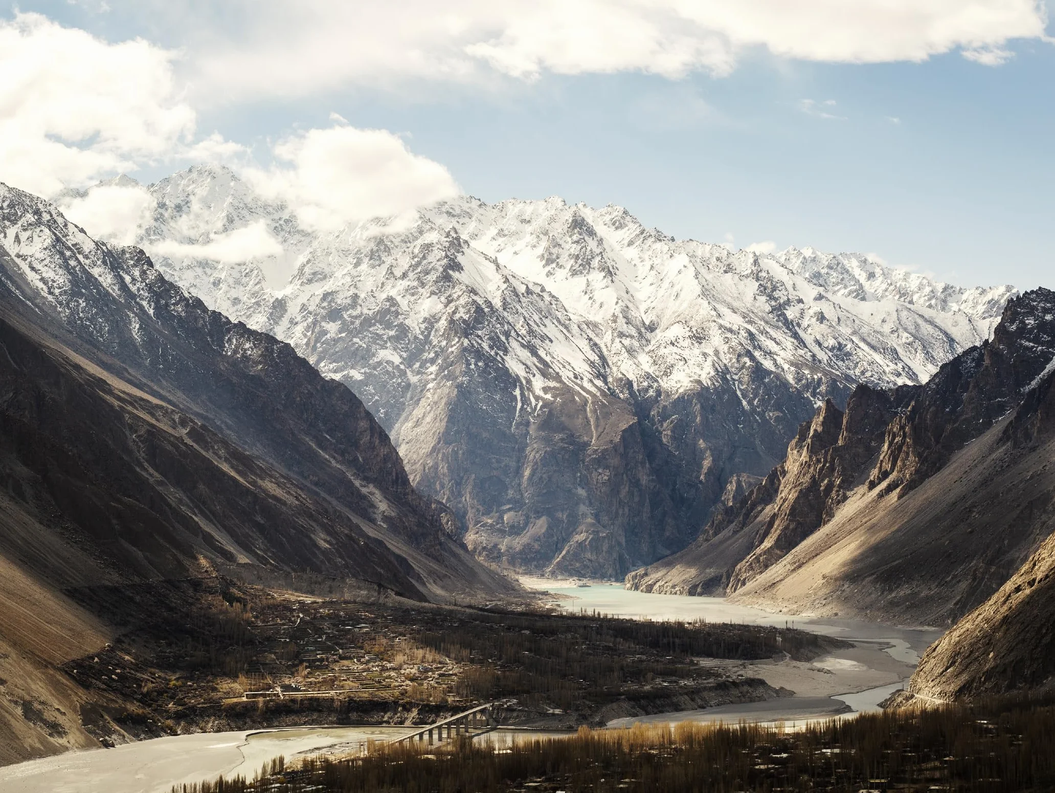 Pakistan: Recipes and Stories from Home Kitchens, Restaurants, and Roadside Stands