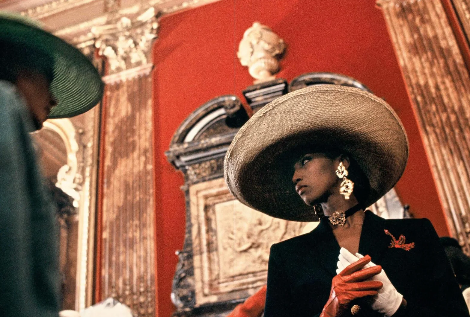 Yves Saint Laurent Inside Out : A Creative Universe Revealed /anglais