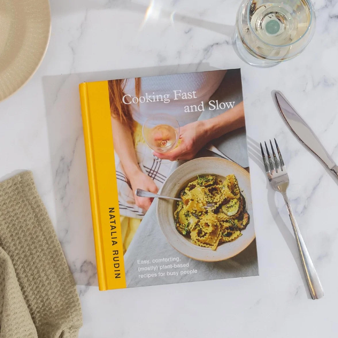 Cooking Fast and Slow: The Instant Sunday Times Bestseller. Easy, Comforting, (Mostly) Plant-based Recipes for Busy People