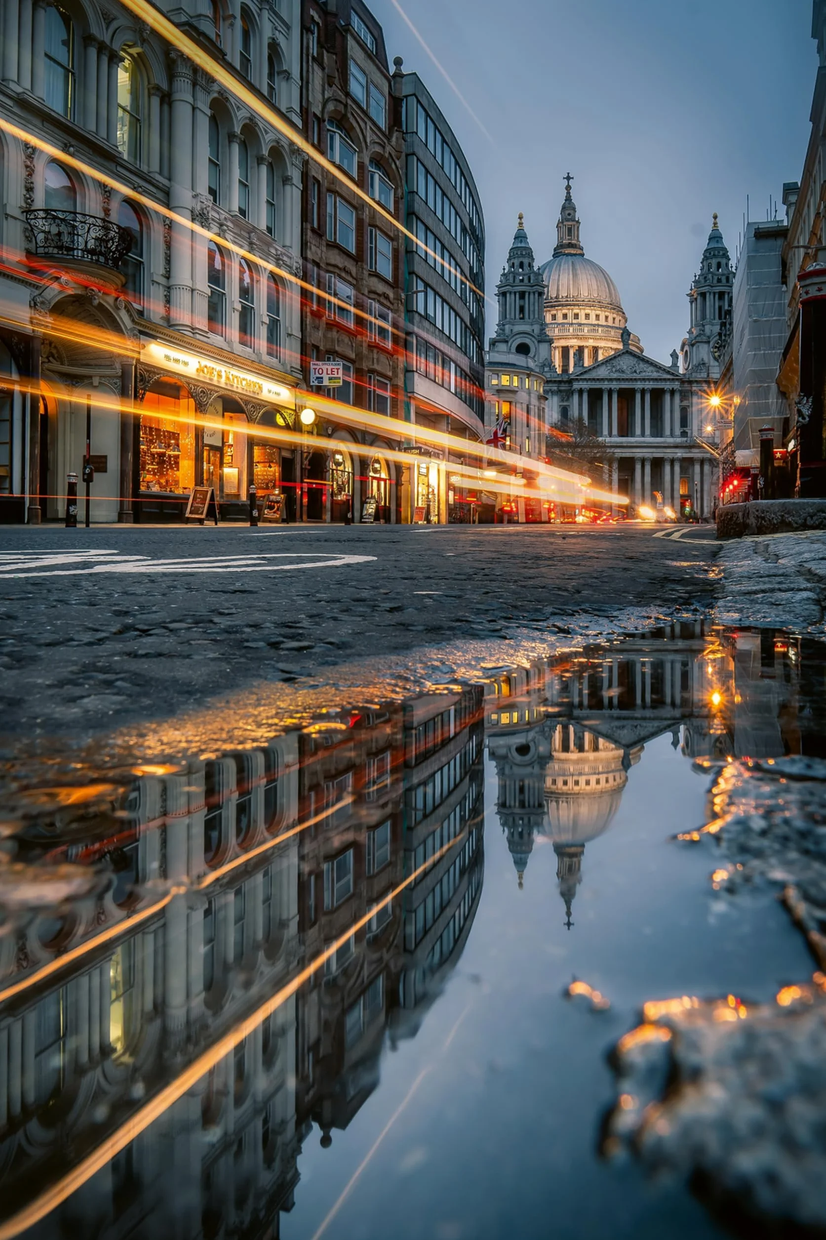 Ovidiu Selaru London in Frames /anglais