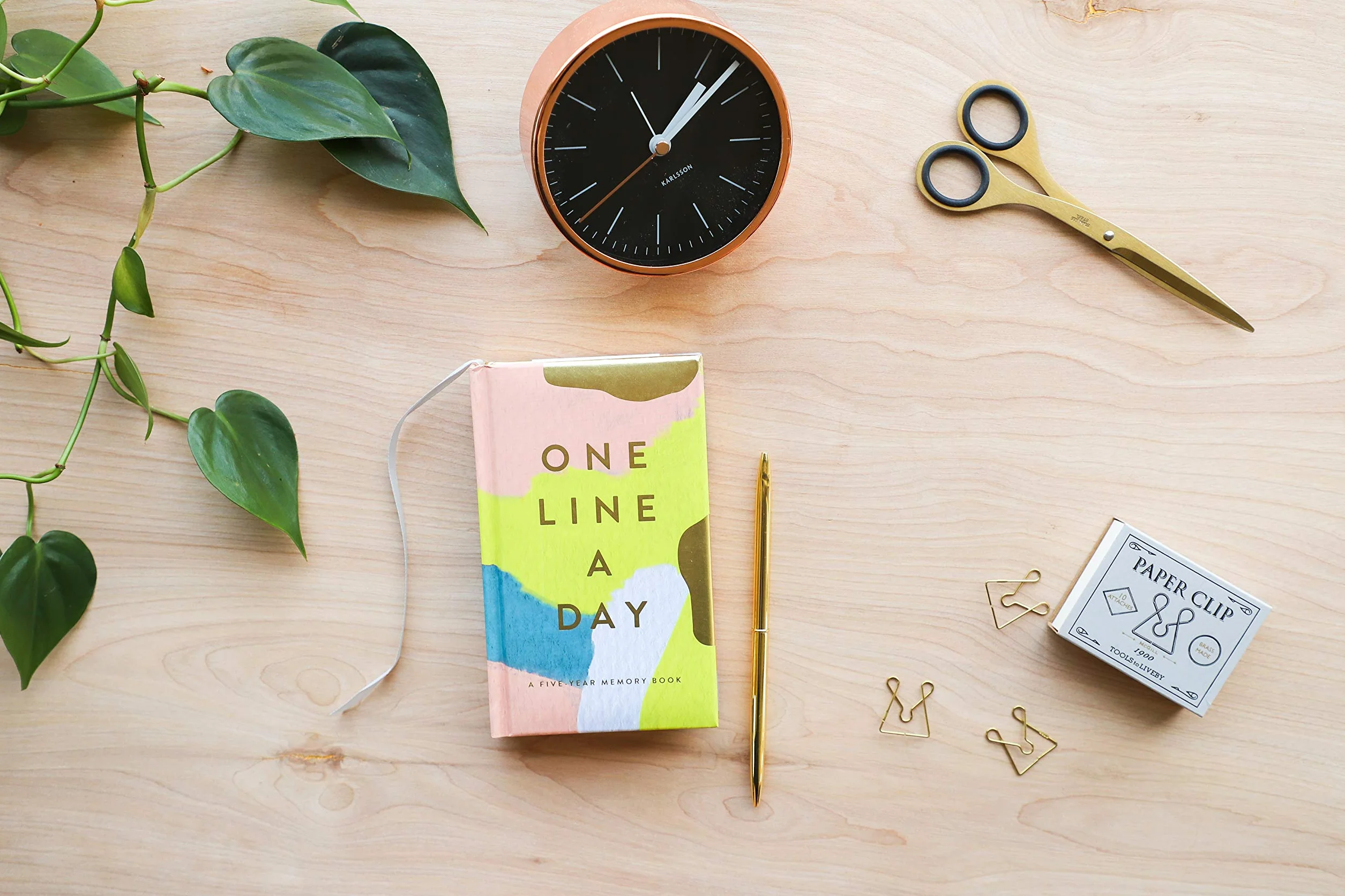 One Line a Day: A Five-Year Memory Book