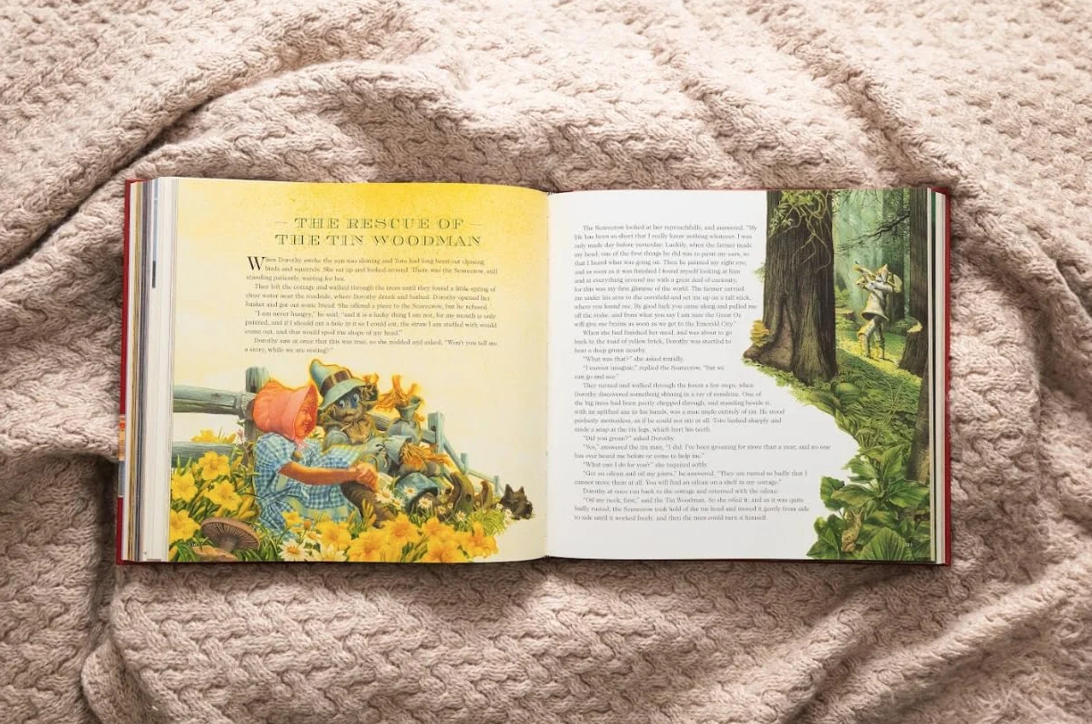 The Illustrated Treasury of Classic Children's Stories: Featuring 14 Classic Children's Books Illustrated by Charles Santore, Acclaimed Illustrator