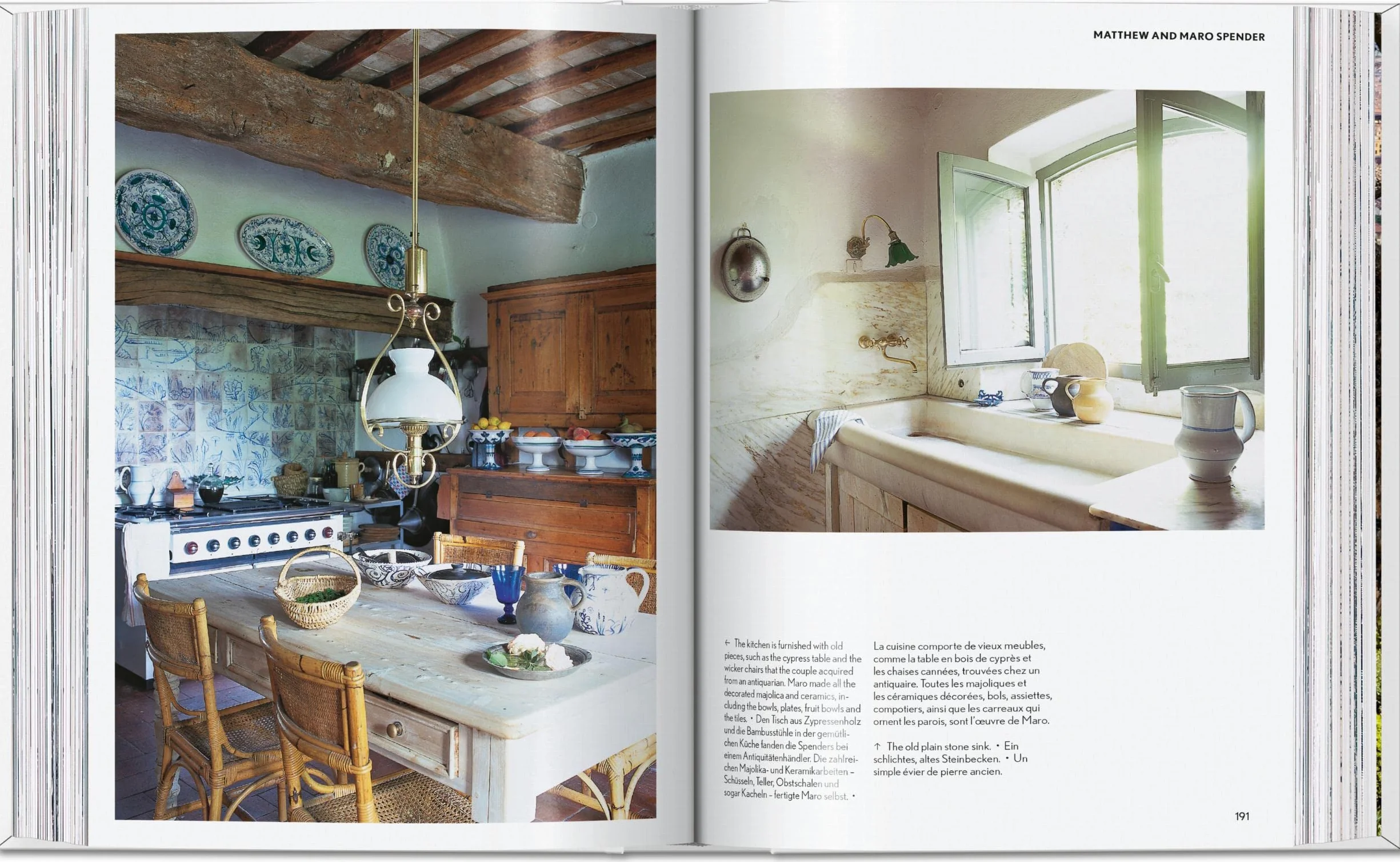 Living in Tuscany: 45th Ed.
