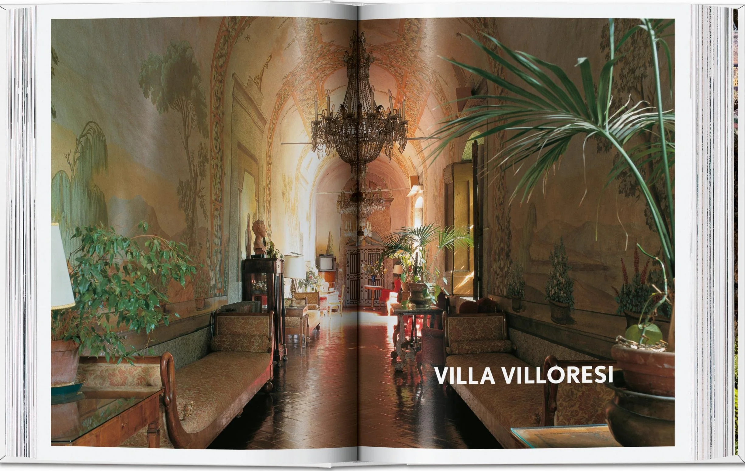 Living in Tuscany: 45th Ed.