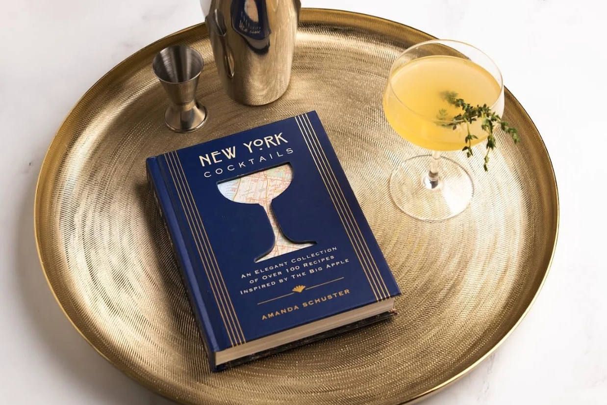 New York Cocktails: An Elegant Collection of Over 100 Recipes Inspired by the Big Apple