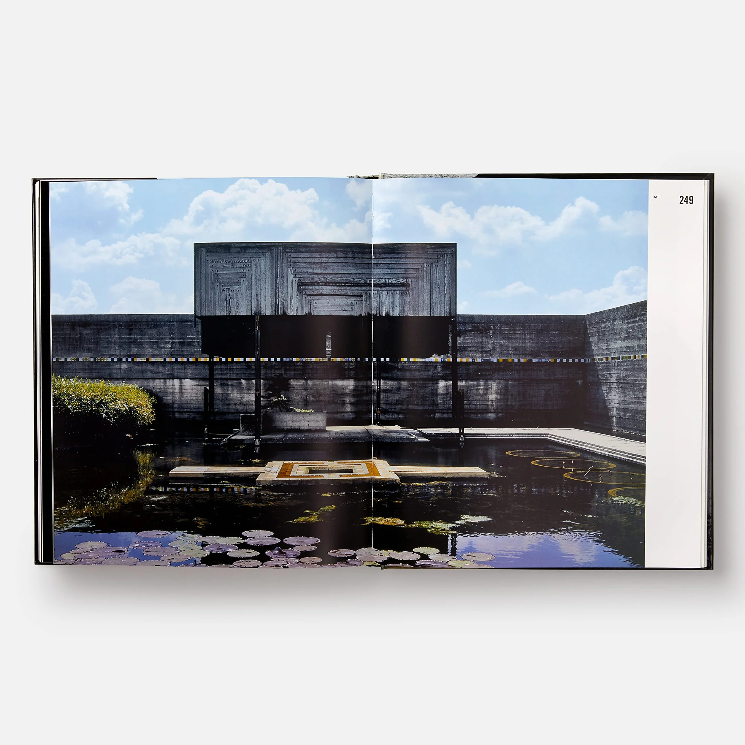 Carlo Scarpa Classic Format