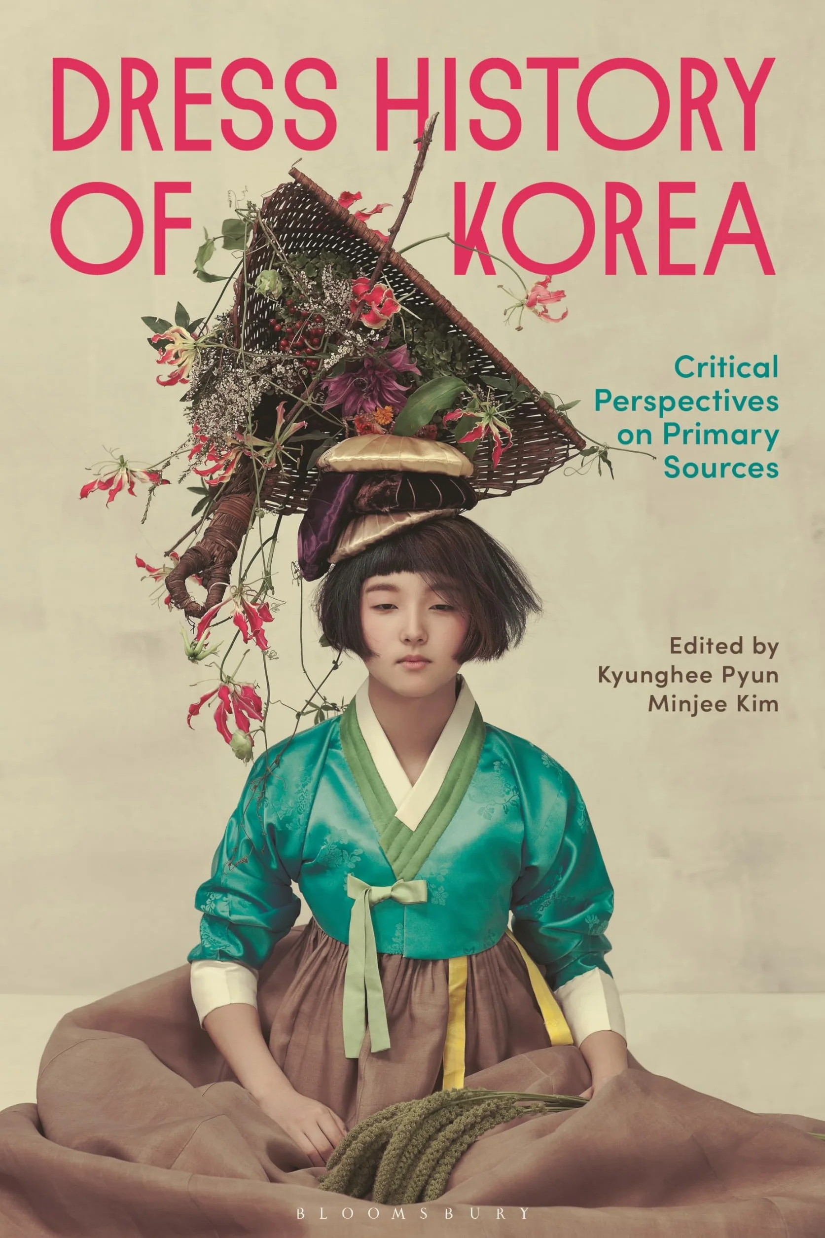 Dress History of Korea: Critical Perspectives on Primary Sources