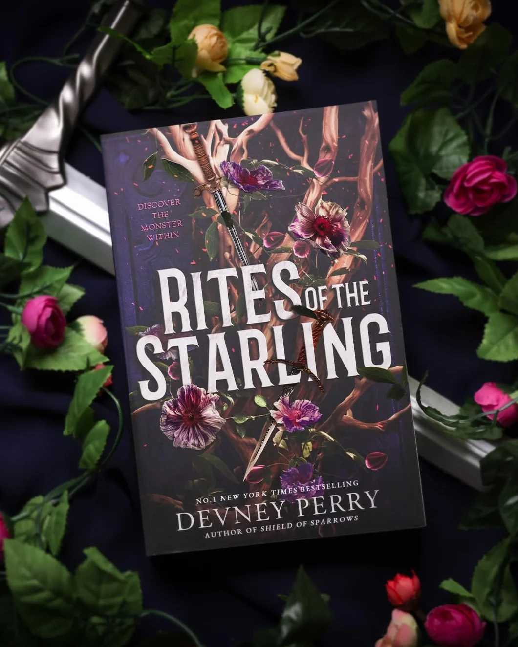 Rites of the Starling: The breath-taking sequel to Shield of Sparrows, the instant Sunday Times and New York Times bestselling romantasy: 2