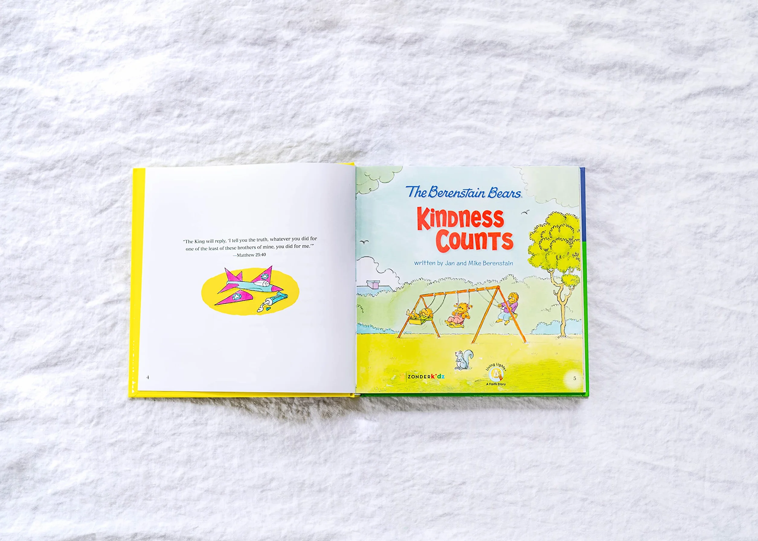 The Berenstain Bears Values and Virtues Treasury: 8 Books in 1