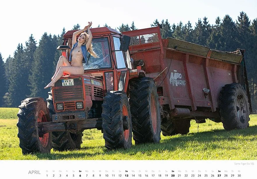Jungbauernträume Kalender 2025: Landlust von ihrer schönsten Seite - Akt-Fotografie der Spitzenklasse Wandkalender Erotik Traktoren Schlepper