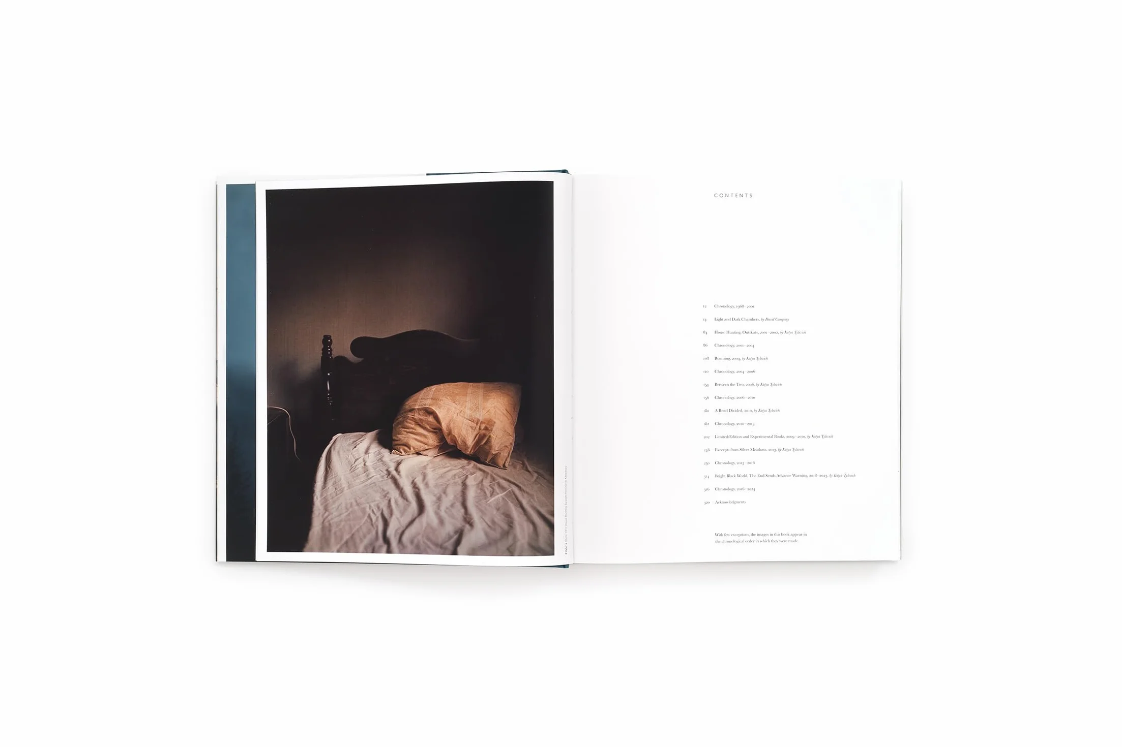 Todd Hido Intimate Distance (new edition) /anglais: Over Thirty Years of Photographs, a Chronological Album