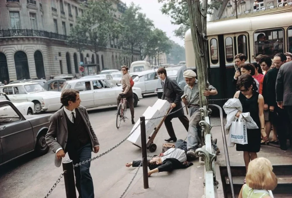 The Pleasure of Seeing: Conversations on Joel Meyerowitz's sixty years in the life of photography /a