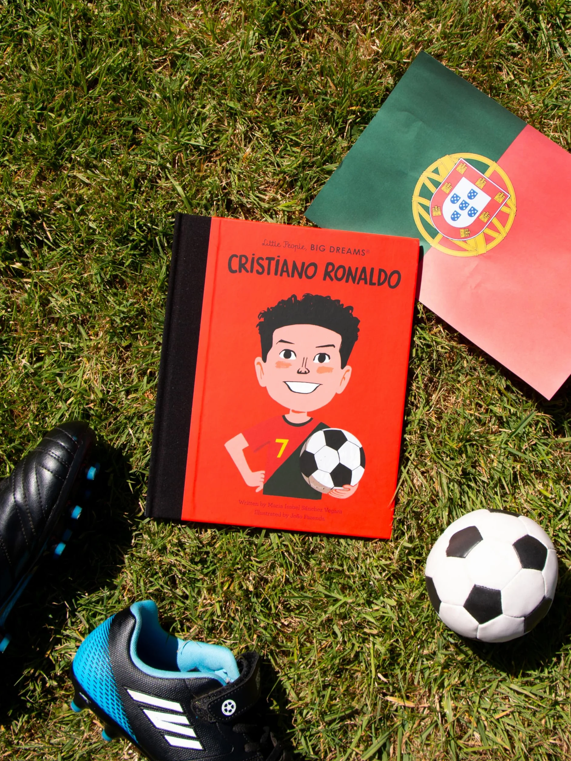 Cristiano Ronaldo: Little People, BIG DREAMS: Volume 143