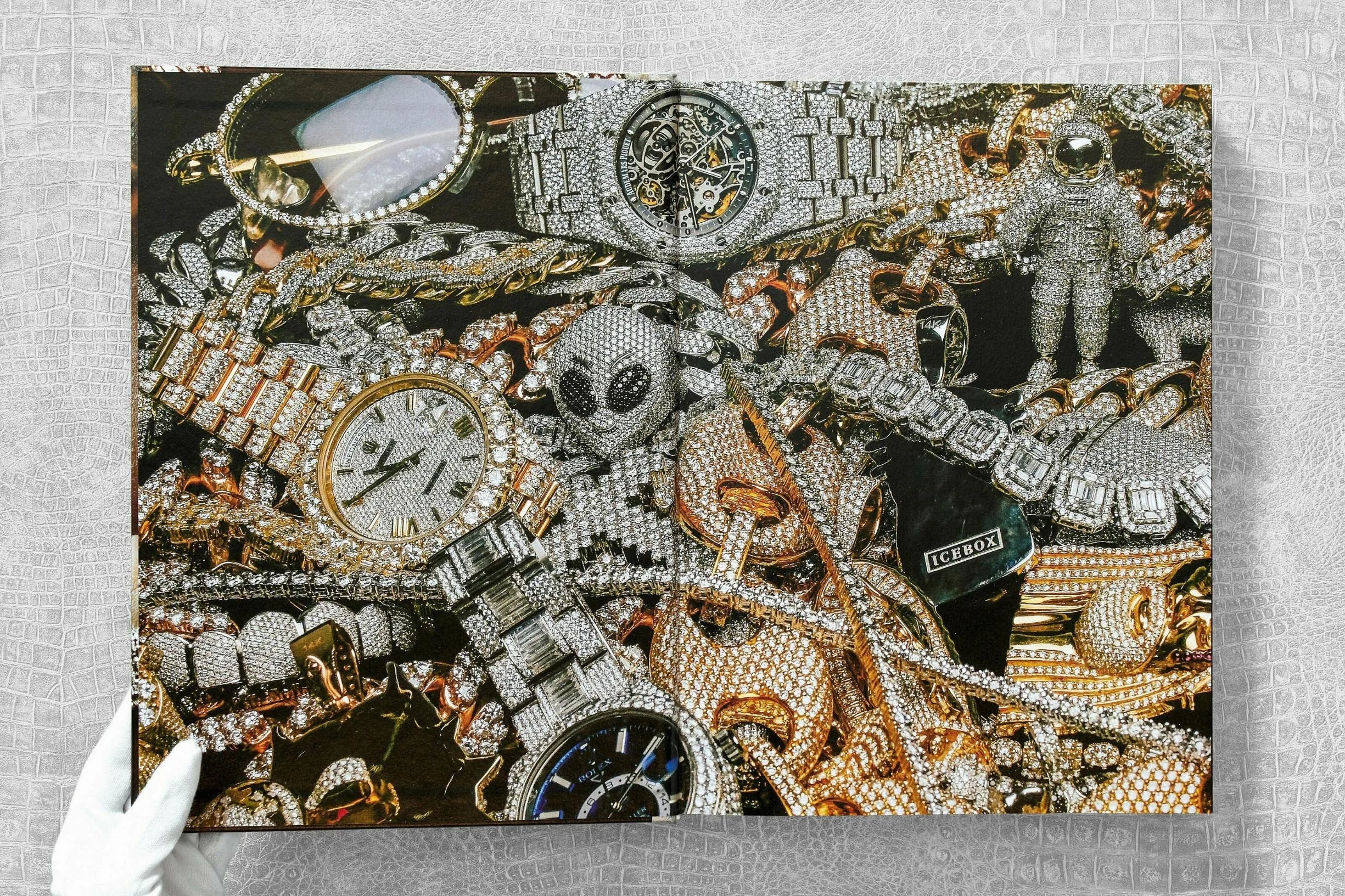 Ice Cold. A Hip-Hop Jewelry History