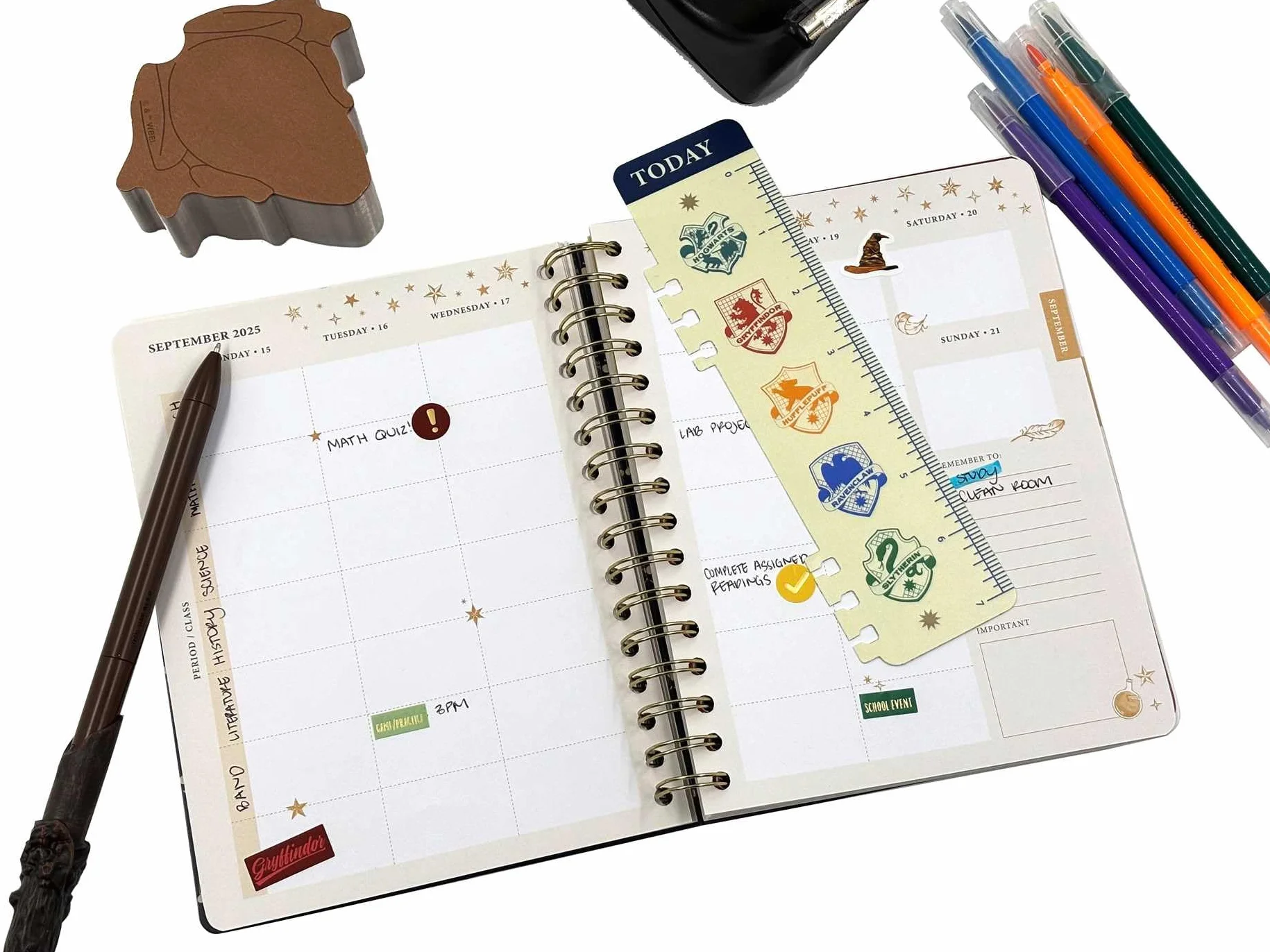 2025-2026 Harry Potter: Hogwarts Student Planner: August - July, 6.5 X 8.25