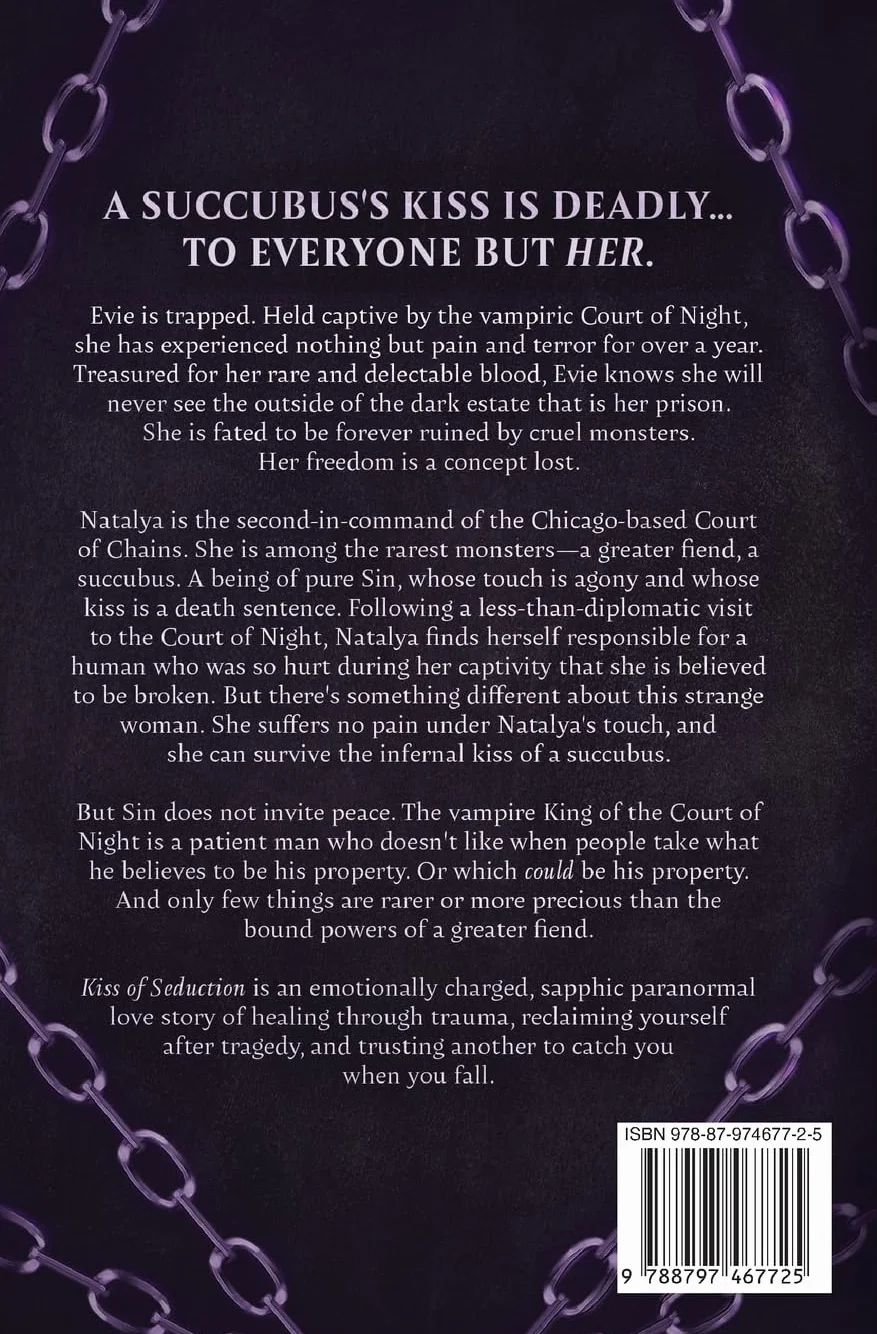 Kiss of Seduction: A Court of Chains Story: A Sapphic Succubus Romance: 1