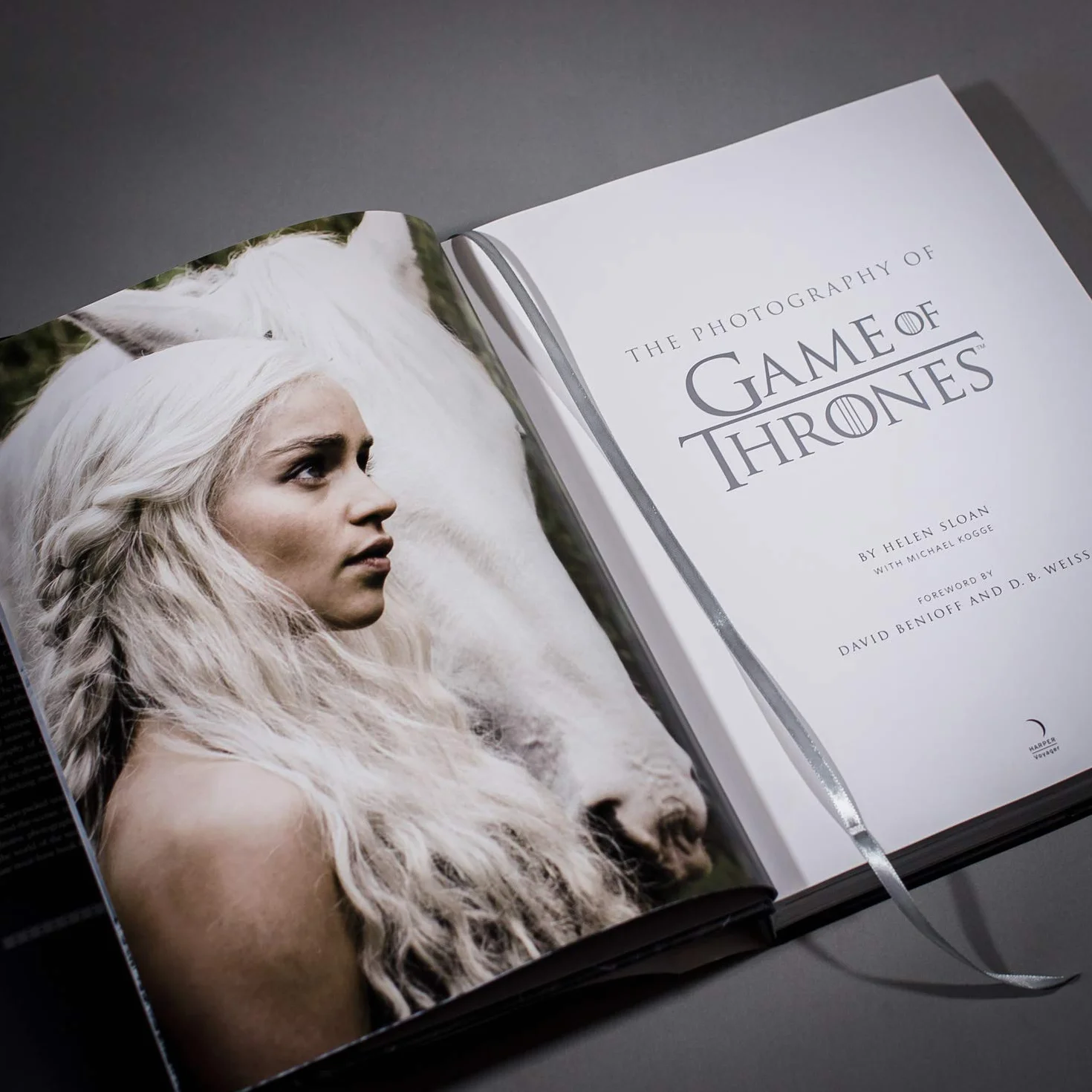 The Photography of Game of Thrones: The official photo book of Season 1 to Season 8